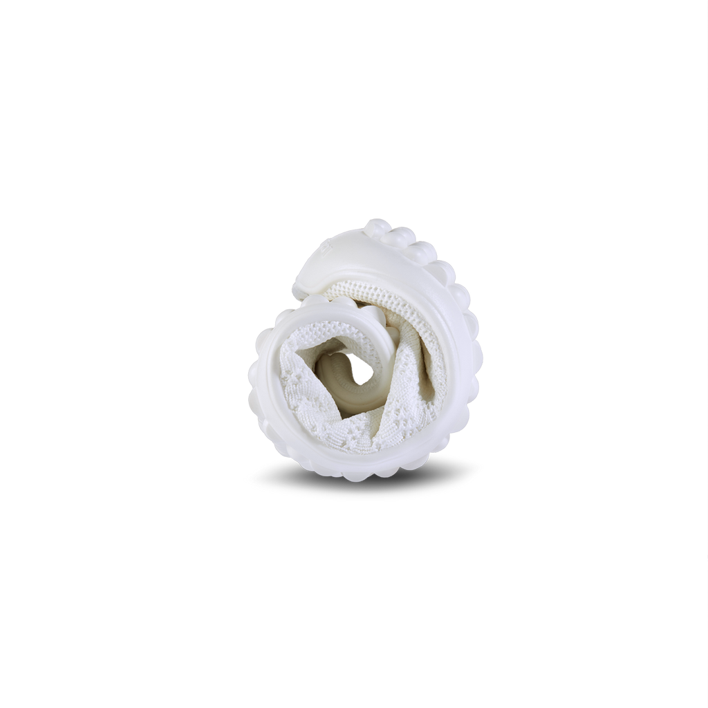 go: white